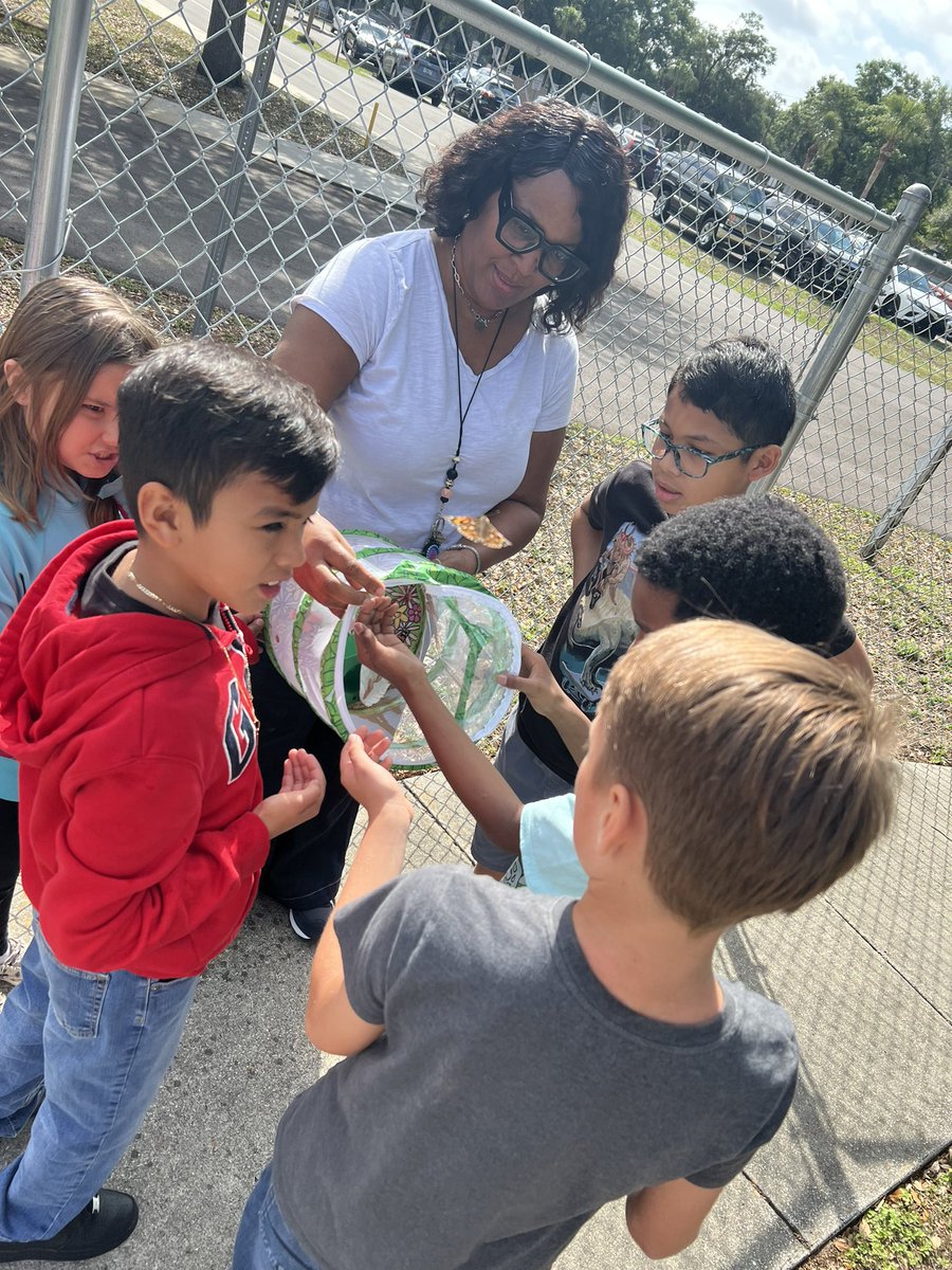 Lopez Elementary tweet media