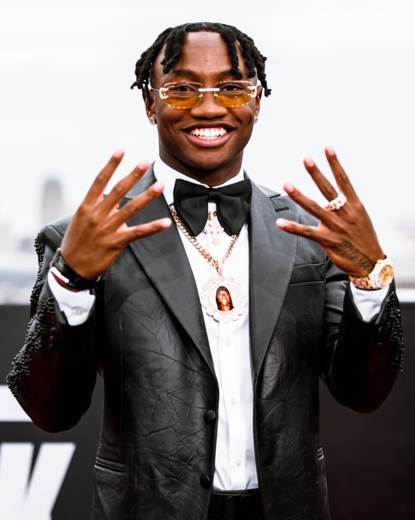 Flyest in the room 🦅

<a href="/ZayFlowers/">zay flowers</a> x #NFLDraft