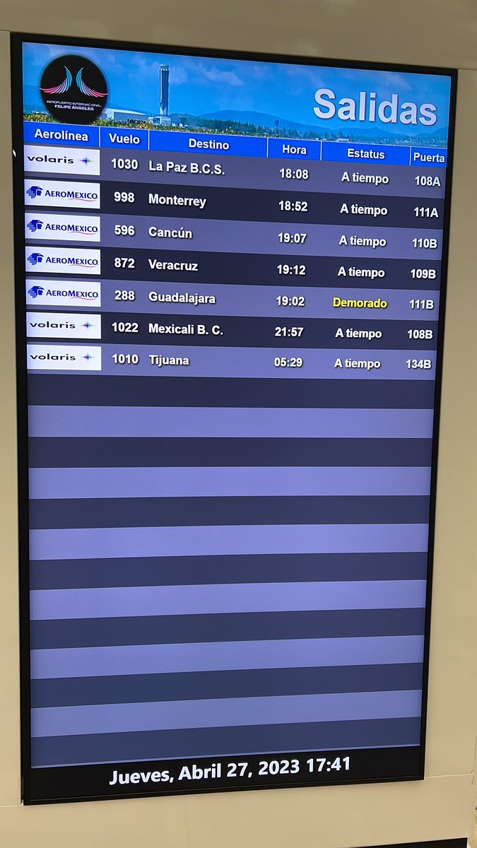edgarrp's tweet photo. ¿Cómo es posible que sin tener gente y solo 7 vuelos tengan un restraso? 

@Aeromexico @aifaaero https://t.co/JPobAIJrMh