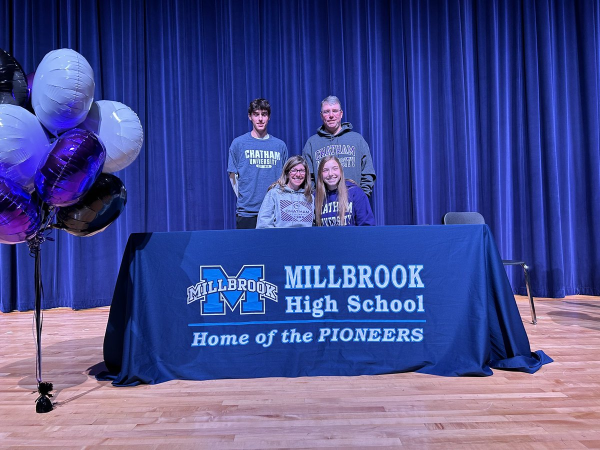 HStephanites's tweet photo. Thanks to @MHSPioneers, my coaches, teammates, and friends who attended my signing today! I’m very fortunate to have a lot of great people in my life. Looking forward to the fall @CoachDavidSaur @chathamwbb 💜🏀🤍 https://t.co/ohEl401PPV