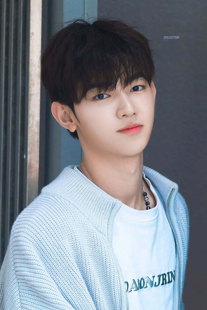 zhanghaofolder's tweet photo. heart eyes for hao ♡

#ZB1 #ZHANGHAO #章昊 #장하오 https://t.co/l7IBnxlweK