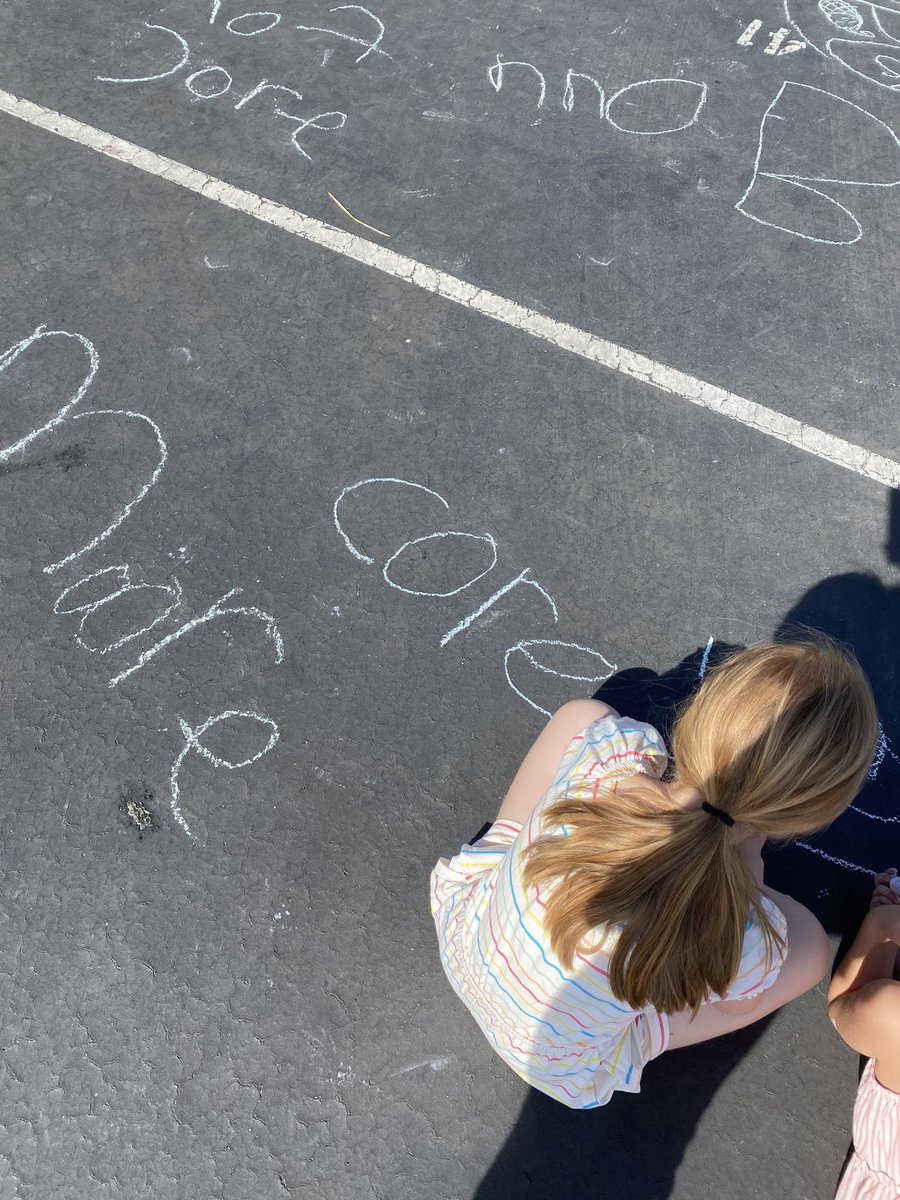 mscarey02's tweet photo. Beautiful weather calls for outdoor spelling practice! ☀️ https://t.co/0Ypc0luXnv