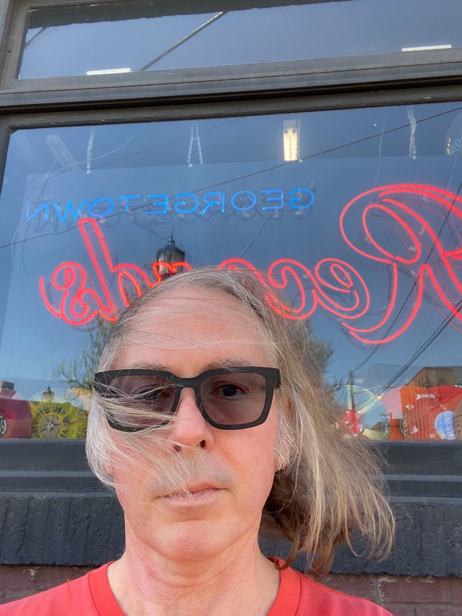 MassoniMusic's tweet photo. Visited #georgetownrecords today to take a peak at my new album #thinkofmewhenyouhearwaves https://t.co/fM4ebcZwNe