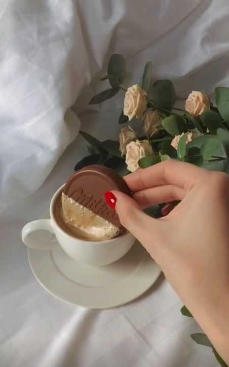 ErwinWardanny's tweet photo. Flowers are the sweetest things God ever made and forgot to put a soul into ☕️🌸☕️🌿🌺💐☕️
#coffeeandflowers #CoffeeLover #flowerstagram #coffeetime #coffeeholic #flowerpower #coffeeaddict #floralcoffee #coffeebreak https://t.co/ZhotecO0U2