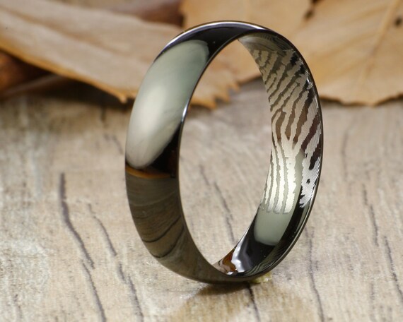 JRingStudio's tweet image. Your Actual Finger Print Rings, Handmade Black etsy.me/34awBu5 #handmade #jewelry #personalizedring #black #weddingring #weddingband @etsymktgtool