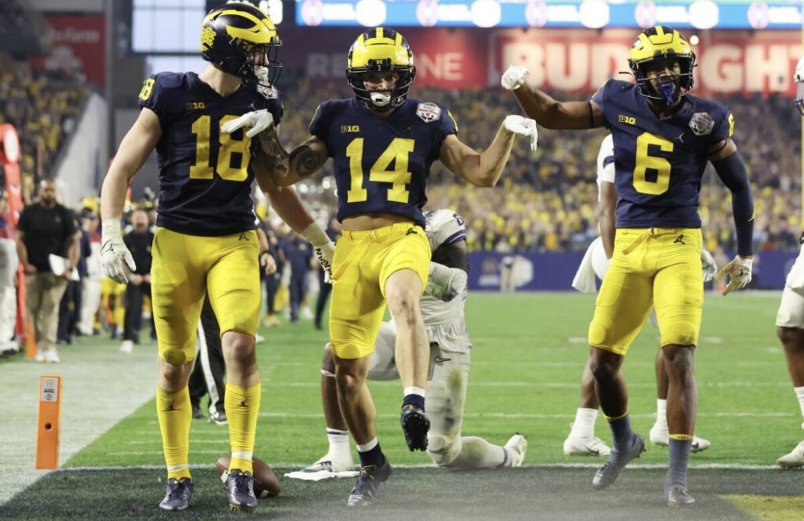 Blessed to receive an offer from the University of Michigan! 〽️#27 #GoBlue @CoachCPartridge @19Bellamy @Davis33Coach @WAAcademyFB @JeremyO_Johnson @RyanWrightRNG @Mansell247 @RivalsFriedman