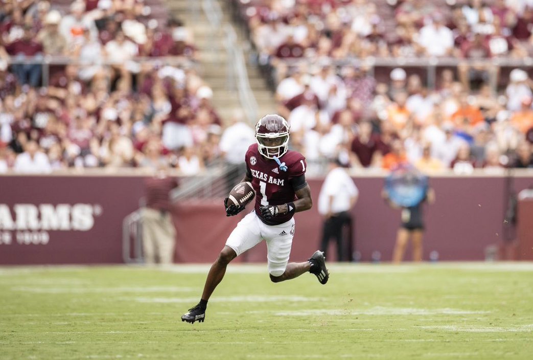 DozieEzukanma's tweet photo. Blessed to earn an offer from Texas A&amp;M University !! #AggieUp 
@CraigDameyune https://t.co/m54KBTARMU