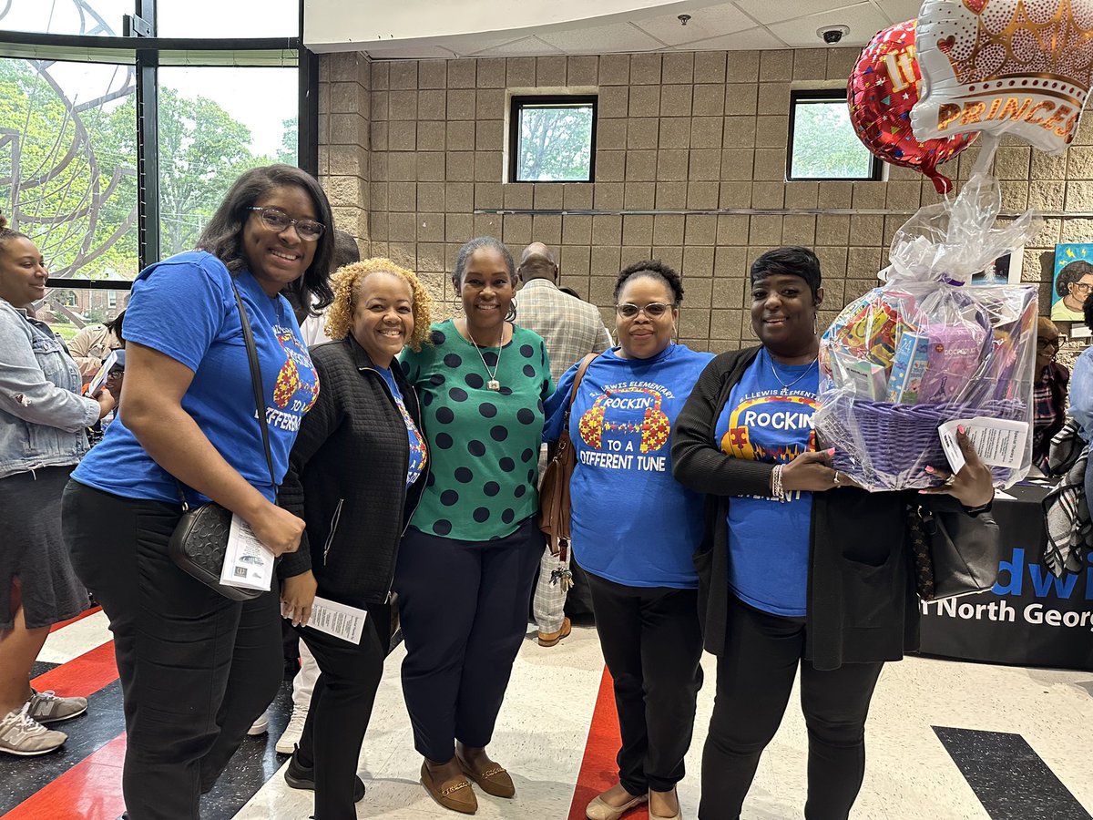 TricitiesAp's tweet photo. Last night was nothing short of Amazing as we hosted our 1st Annual YES I CAN awards ceremony! It was a beautiful event and our scholars had a Great Time!  @LettMeLeadTC @DrTamaraCandis @PagingDrBates @educatorLocke @LSimmons1920 https://t.co/DjzpyjNvb5