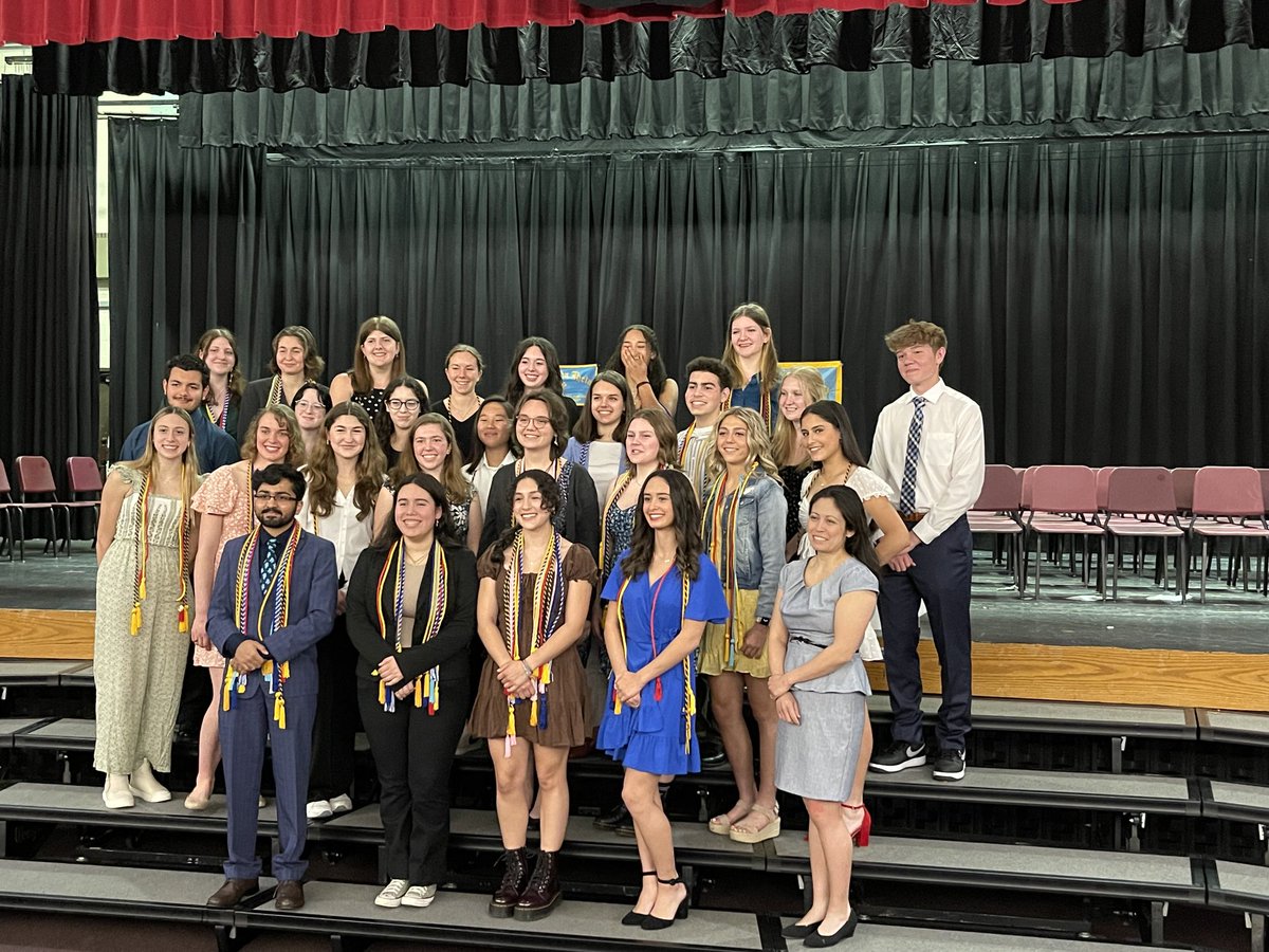 JonTallamy's tweet photo. Congratulations to all of our ⁦@HPRwildcats⁩ Ss inducted into NHS, Math NHS, FLNHS tonight! So proud of who you all are! #Wildcatpride ⁦@jacq_mccarthy⁩ ⁦@HighPointSTEM⁩ ⁦@SeamusWCampbell⁩ https://t.co/gTsl6CW9rG