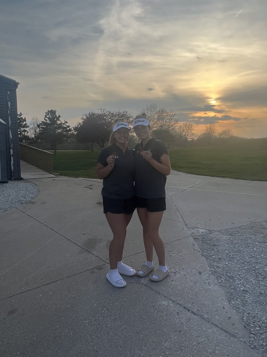 WsetGirlsGolf's tweet photo. We had great weather for the Mustang Invitational today. Getting 2nd as a team shooting 392! 
Top scores:
Jaya 85- 3rd place 
Gracie 90-5th place
Kennedy 108 
Sam 109 https://t.co/zsORJKBCgG