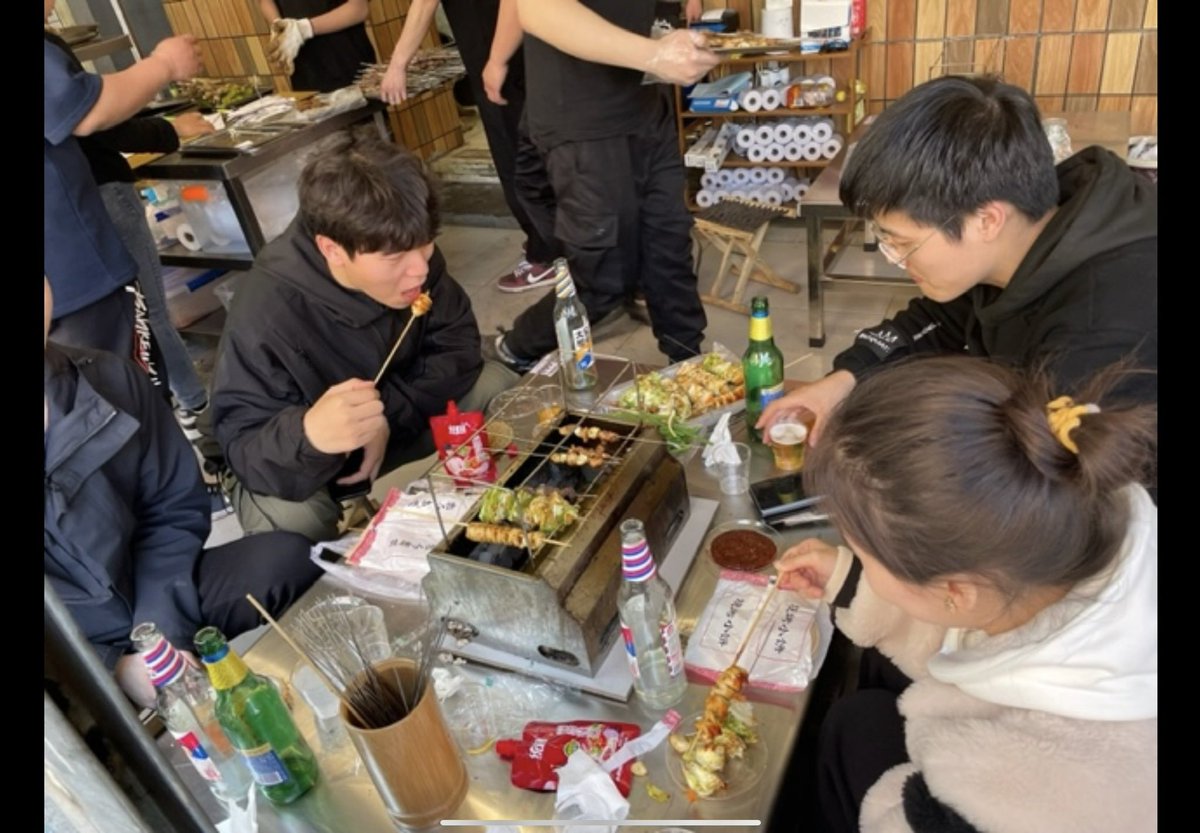 ErikSolheim's tweet photo. Wonderful barbecue in Zibo - barbecue capital of China🇨🇳.

The old industrial city of Zibo in Shandong is rebranding itself as a trendy, hichtech city with a green energy valley. Young Chinese are flocking to Zibo for the hottest barbecues in the land. I truly enjoyed! https://t.co/jeNs4HVK9K