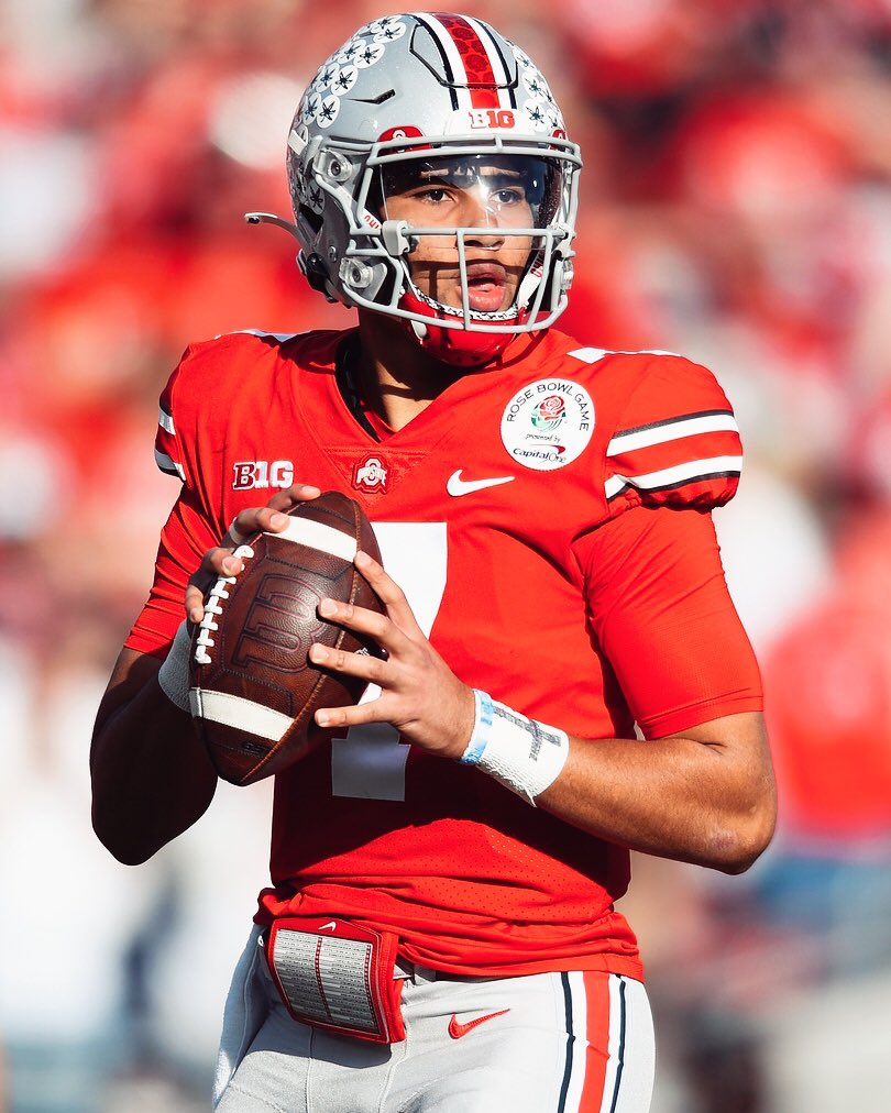 PFF_College's tweet photo. Houston selects Ohio State QB C.J. Stroud 2nd overall

Stroud has 85 passing TDs since 2021. Most among all QBs🎯 https://t.co/uAKXvsQqjW
