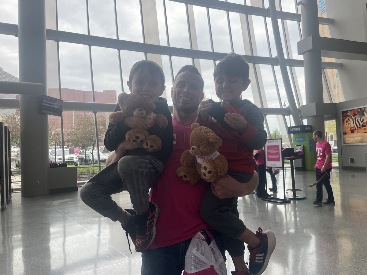 Did I said before how much I Love the company I work for? Thank you T-Mobile for having a pre NFL Draft Party in the T-Mobile Center. I was able to be part of it by offering my time to help.
<a href="/Roger/">Roger</a> Mahusey <a href="/JonFreier/">Jon Freier</a> <a href="/MikeSievert/">Mike Sievert</a>