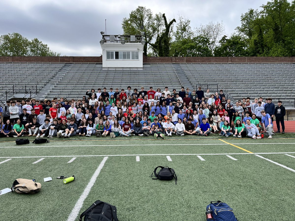 HMHS_PL's tweet photo. Freshmen Connections Day was a success! Thanks to all the Peer Leaders who stepped up to lead this awesome activity! We love the Class of 2026!
#hmhs #haddonfieldea
 #hsd #hmhsclassof26 https://t.co/fwhg0D4aGS