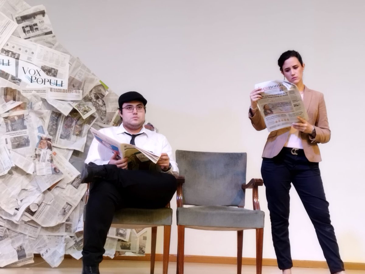 Z Í N I C O tweet media