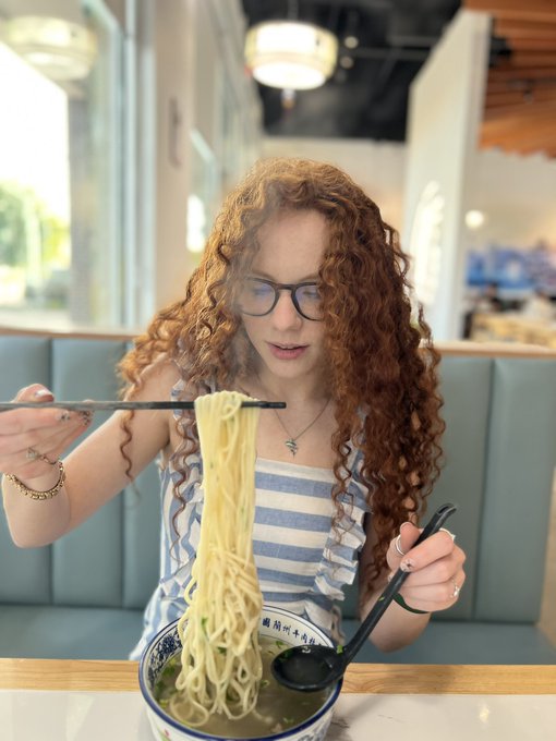#SENDNOODS https://t.co/CPeezMUCWE<a href="/tag/sendnoods"class="tags">#SENDNOODS</a>