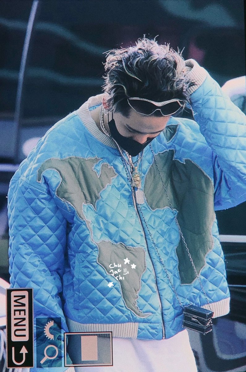 chujaechi's tweet photo. 230428 오늘의 패션👕👖
#최현석 #CHOIHYUNSUK https://t.co/ehNyrxwpUx
