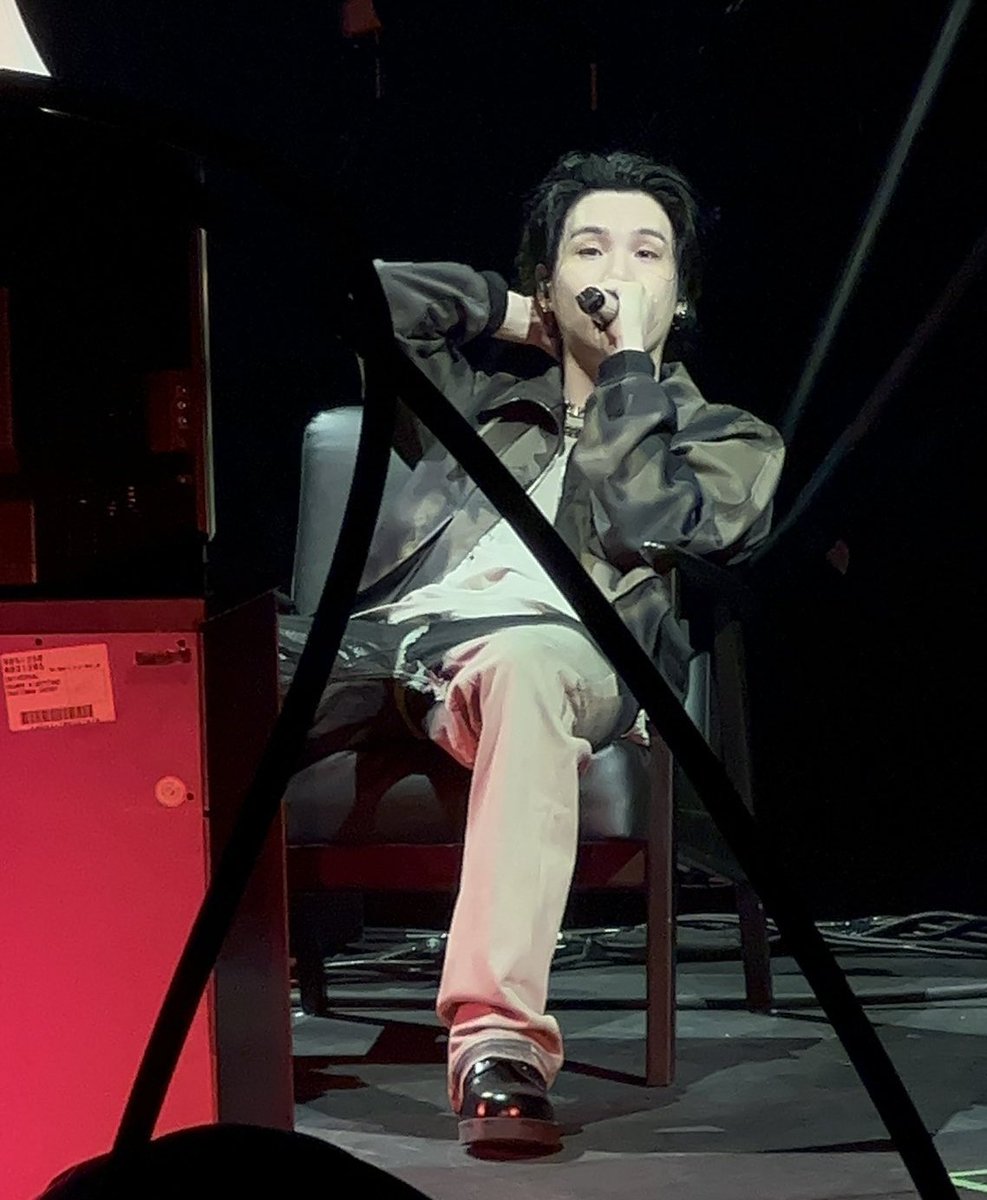 chizikook_ tweet picture