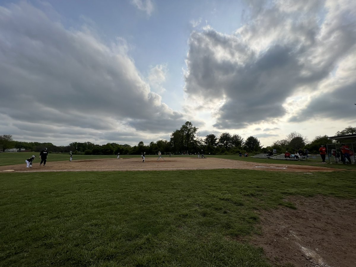 christen_rexing's tweet photo. #DelcoBaseballMom reporting to duty. It’s a cool evening here at the fields, as always, there’s #DisarrayInTheDugOut with kids doing cartwheels, making fart sounds on their arms, & climbing the cage⚾️ 7yo got a hit on his first at bat. We ate snack bar burgers for dinner. https://t.co/7WAWh6JTGx