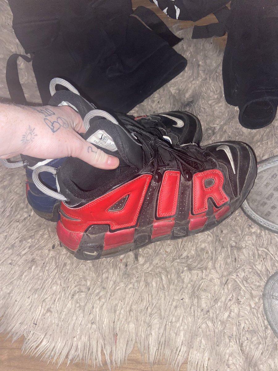 NoMercyFindom_'s tweet photo. Selling my iconic session trainers (worn daily for over a year!) for £150 minimum- can collect in person or I can ship if not in UK 

Findom Paypig slave foot feet boots shoes fetish https://t.co/2zVJb13VdU
