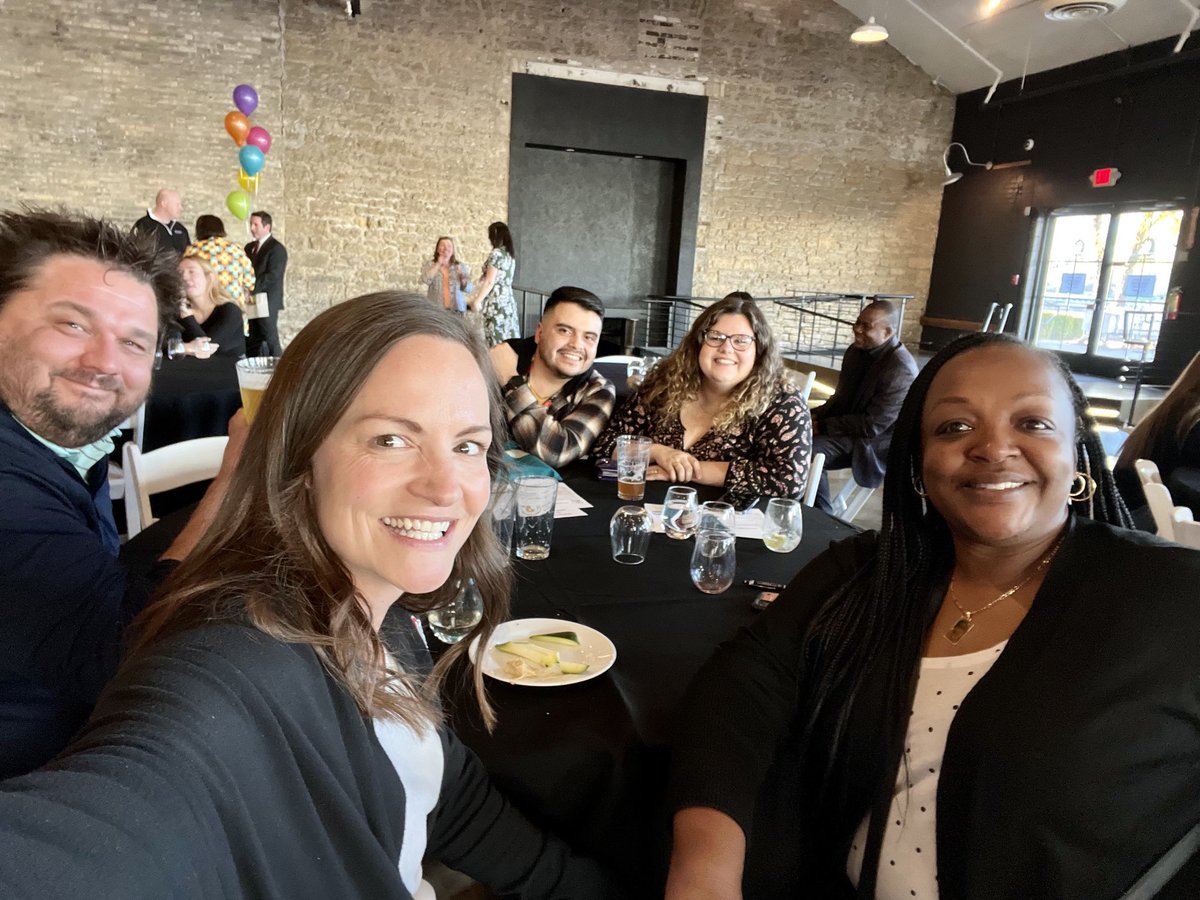 KefferPrincipal's tweet photo. ⁦@RPS205⁩ ⁦@rps205super⁩   Celebrating student teachers! https://t.co/XyHIBIf69R
