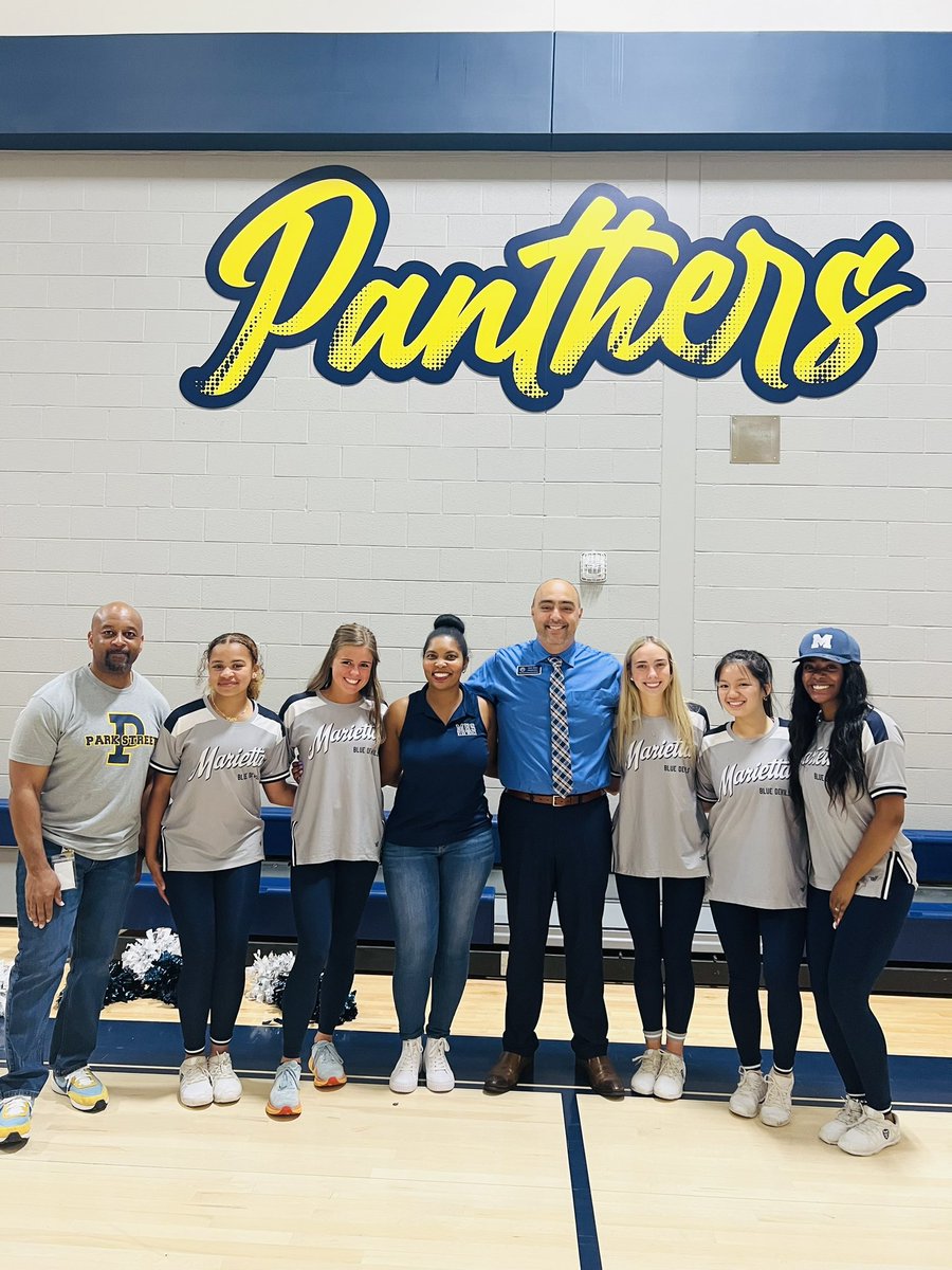 Educator_ASoto's tweet photo. Thank you AP Johnson for coordinating &amp; leading our Milestones celebration for our @ParkStEle 3rd-5th graders. Thank you @MariettaGAhs cheerleaders for cheering our Panthers 🐾 We are excited to show what we know! 🎓🏆💙
#ProudPrincipal 
#LearnGrowThrive
#SpecialDifferentBetter https://t.co/uTUY87HW6h
