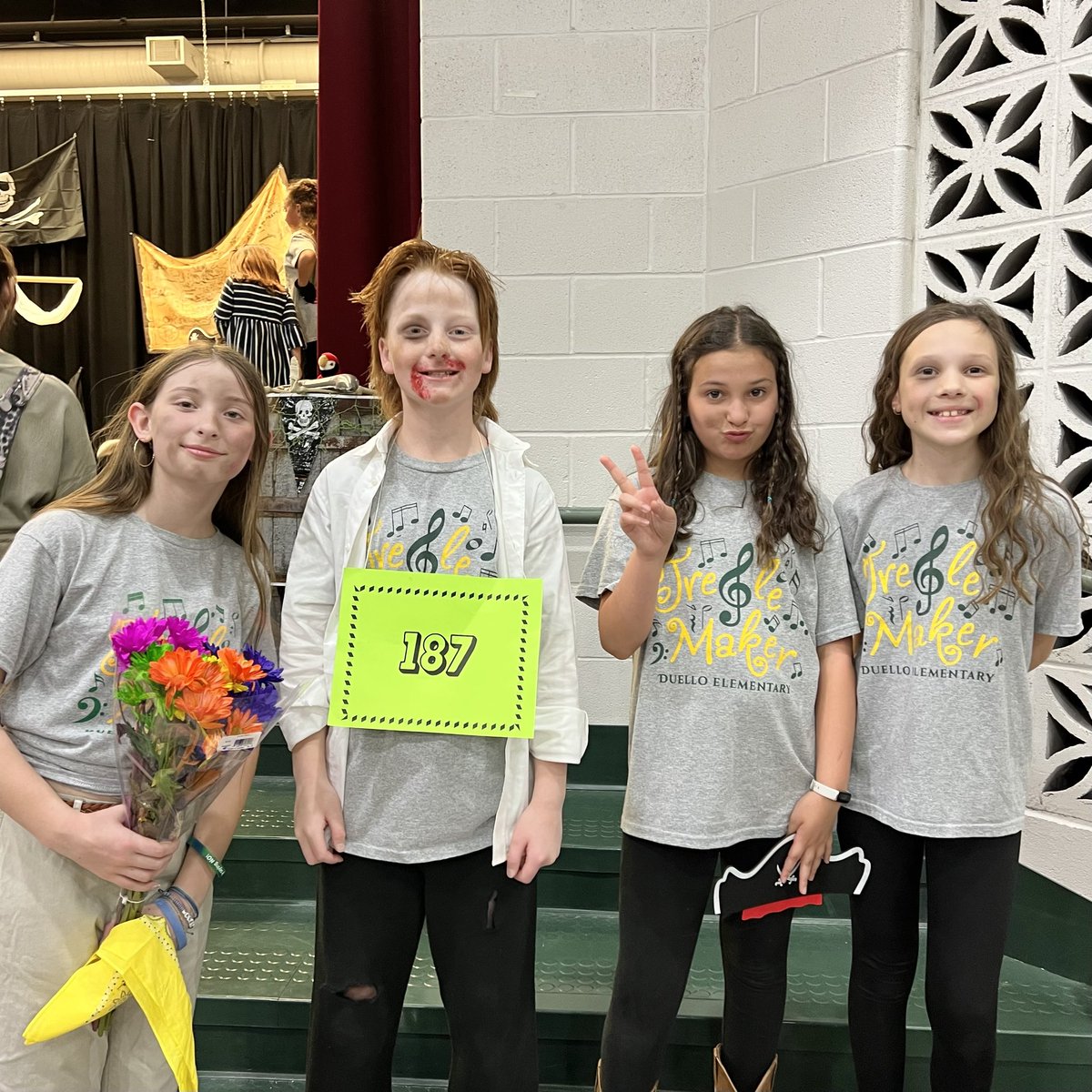 Mrs. Roth tweet media