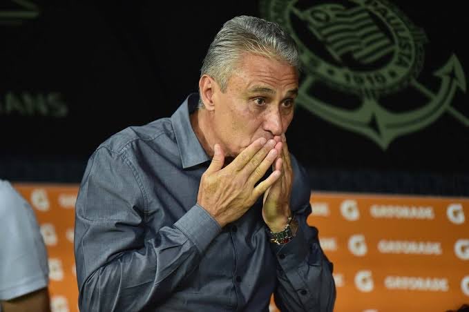 #VoltaTite você merece ser amado, respeitado e sua família também. Nós juntos vamos vingar todos os brasileiros que injustamente te criticaram.