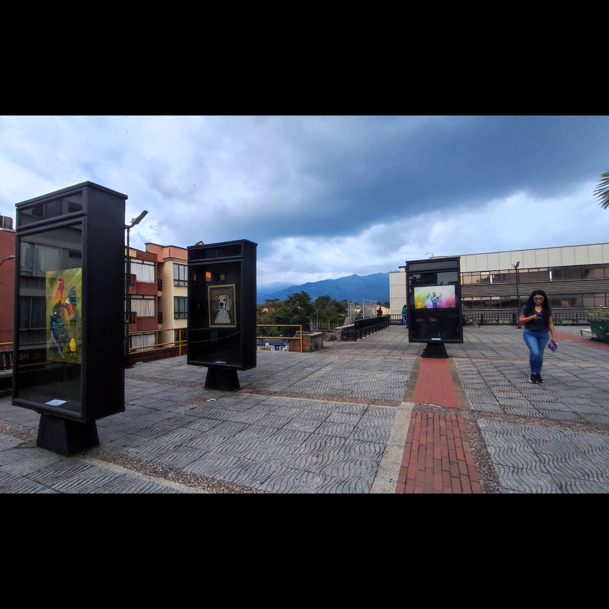 📢 ¡Ven a la Plazoleta Centenario y enamórate del talento local! 

Durante 40 días a partir de hoy, propios y visitantes podrán visitar en la clle 21 con cra 13 contiguo a la Catedral de Armenia, la recién inaugurada exposición al aire libre Plazoleta Centenario. <a href="/AlcaldiaArmenia/">Alcaldía de Armenia</a>