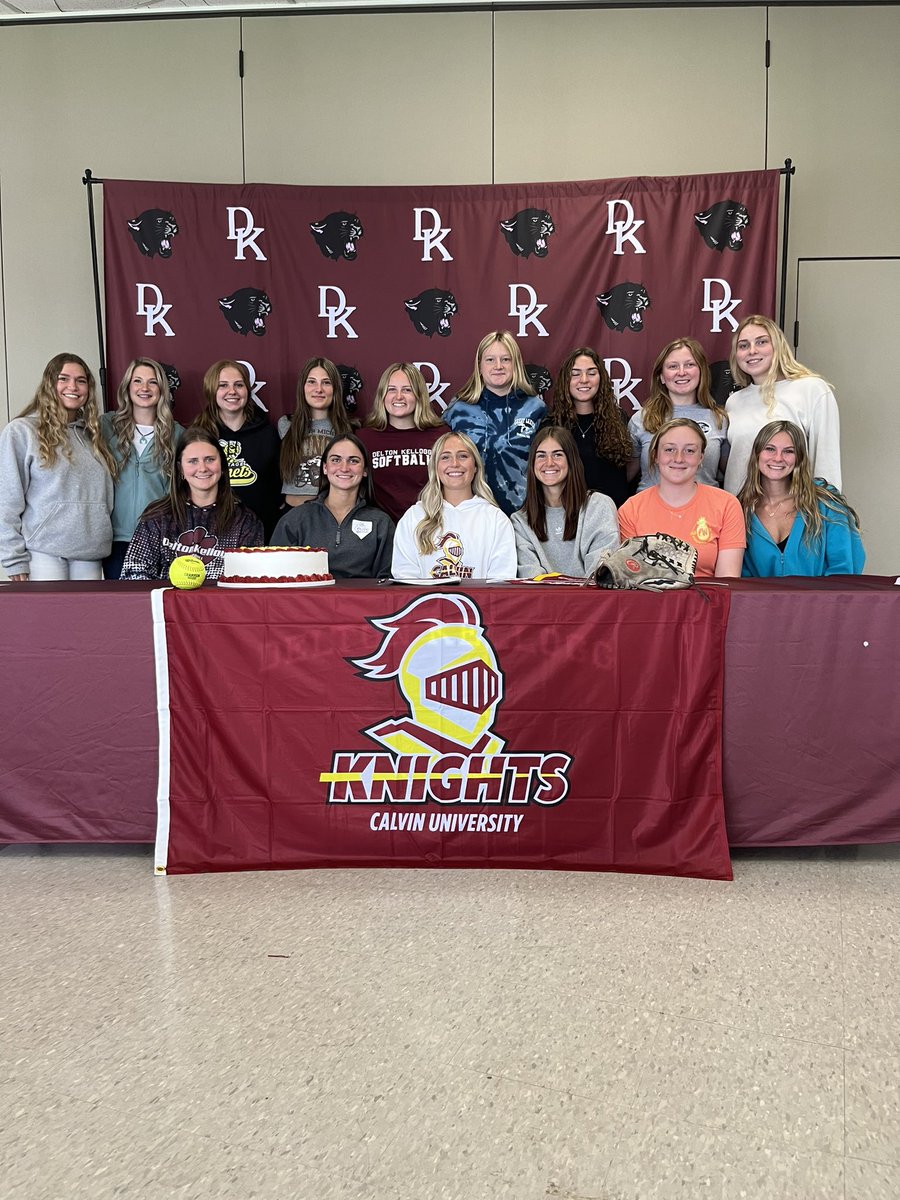 Officially signed!! Can’t wait for the next 4!! ♥️💛 #csb <a href="/CalvinSoftball/">Calvin Softball</a> <a href="/beckyhilgert/">Becky Hilgert</a>