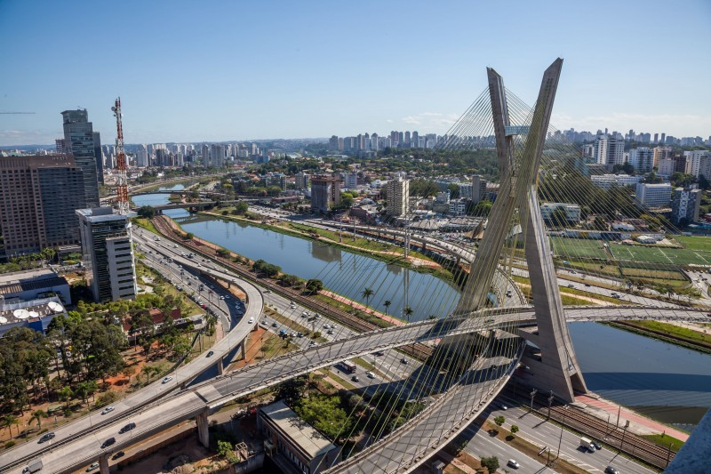 São Paulo has seen a significant increase in sustainability and social impact initiatives and a growing interest in impact investing.

It joined Sistema B and presented the Green Agenda, a State Government project focused on energy transition, in Davos.

/2