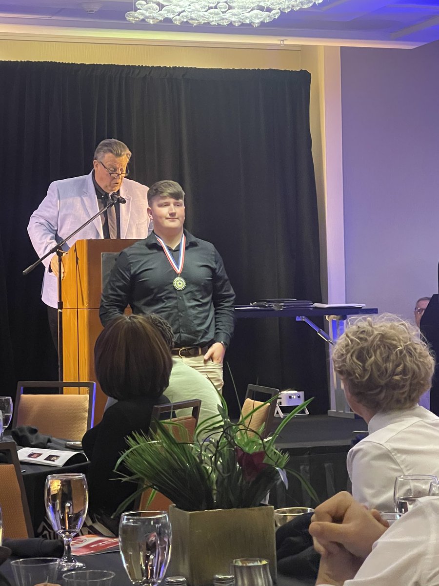 Congratulations to <a href="/RWHS_Burke/">Burke💯💯</a> for being named to the <a href="/KHSAA/">KHSAA Main</a> All-Resiliency Team by the KAAA.  

#ThisIsHome #KEEPPOUNDING