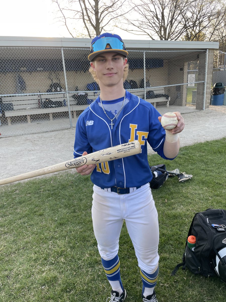 Congrats to ⁦<a href="/RoyerGianni/">Gianni Royer</a>⁩ on getting his 100th career hit in today’s win. Talk about commitment! #ScoutFamily