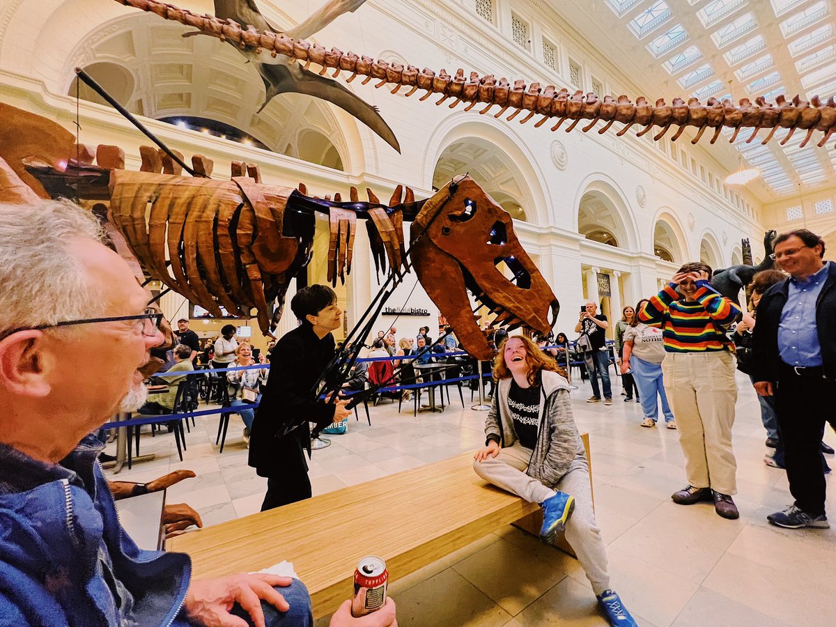 The wonder of the <a href="/FieldMuseum/">Field Museum</a> last week at members’ night 🖤 #ilovedinosaurs #tbt