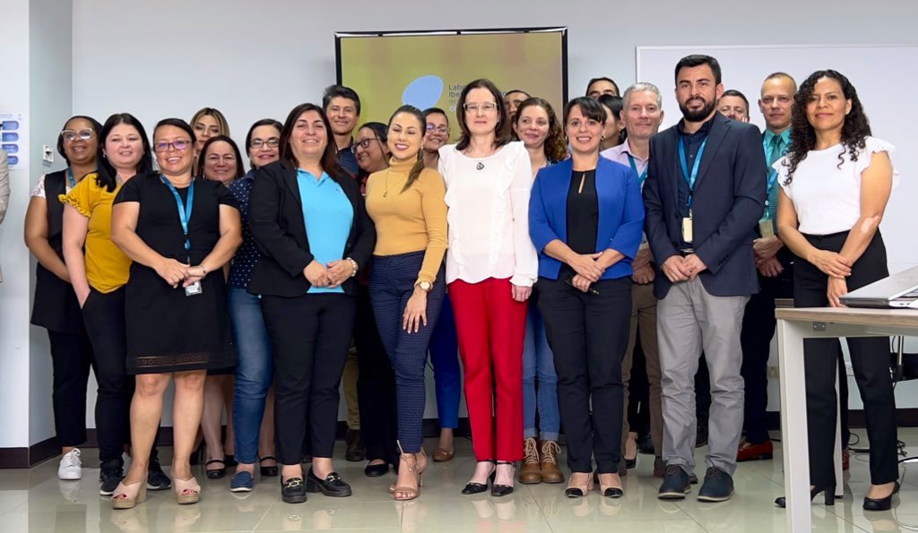 InnovaCiudadana's tweet photo. Intensa semana de pre-producción junto a @presidenciacr, @CRcancilleria, @micittcr y funcionarios/as públicos/as para la organización del Laboratorio Iberoamericano de #InnovaciónPública #LAIB🇨🇷 que impulsamos @SEGIBdigital y el gobierno de #CostaRica https://t.co/cHCqGmBEsj