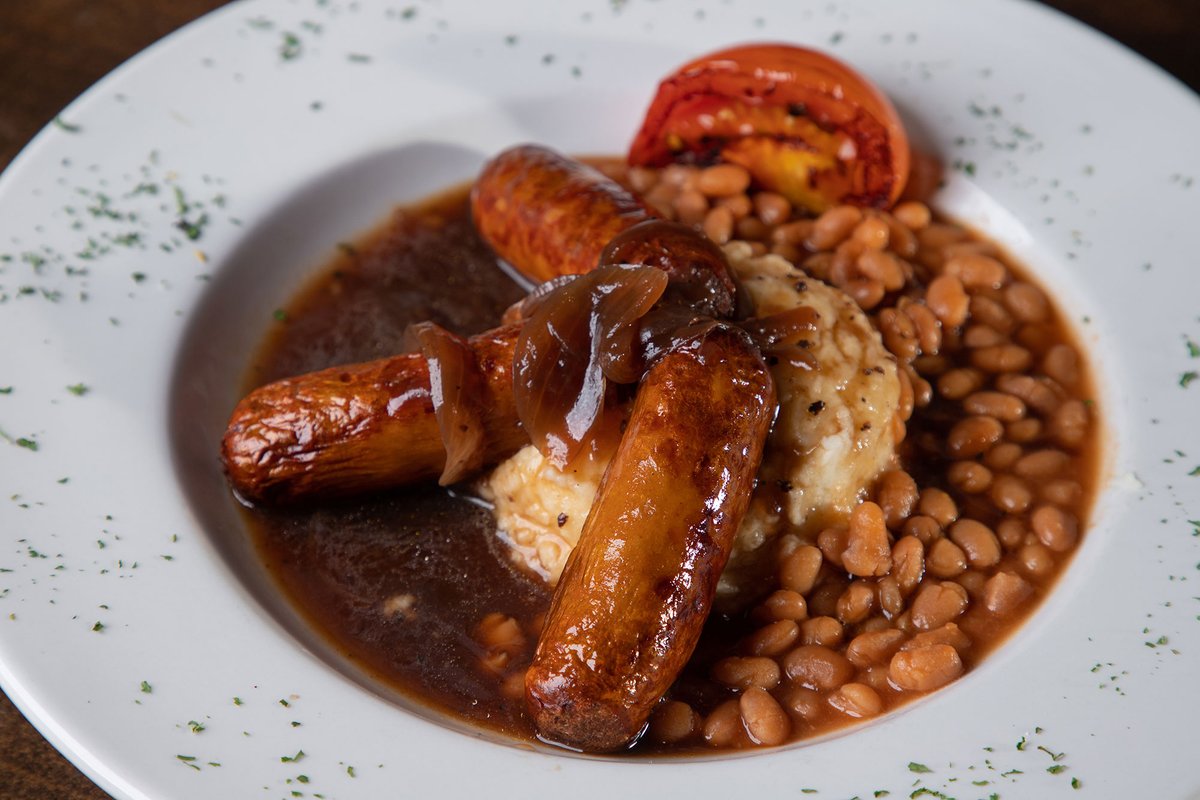 TimFinnegans's tweet photo. Bangers &amp; Mash #nomnomnom #sogood #photooftheday https://t.co/hhAKkP4RmF