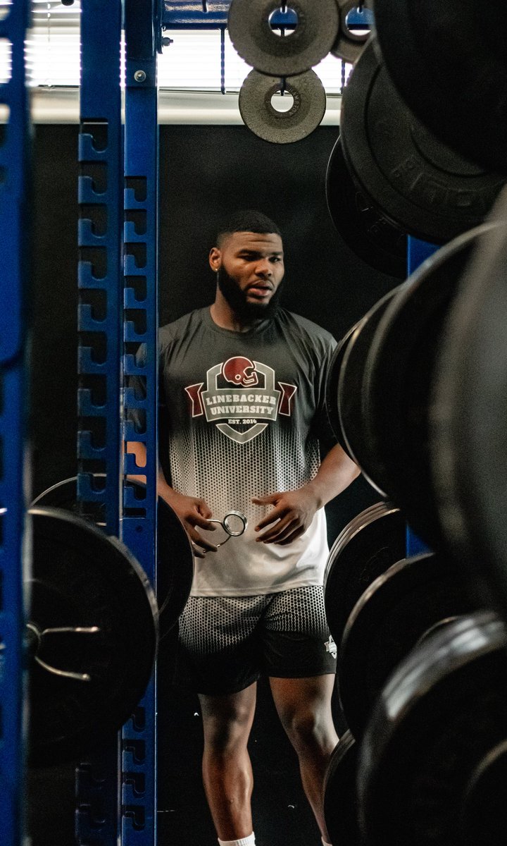 LinebackerCamps's tweet photo. Just minutes away … where will Linebacker University Trent Simpson land in the NFL draft! #letsgo22 https://t.co/jN1BRfZeiR