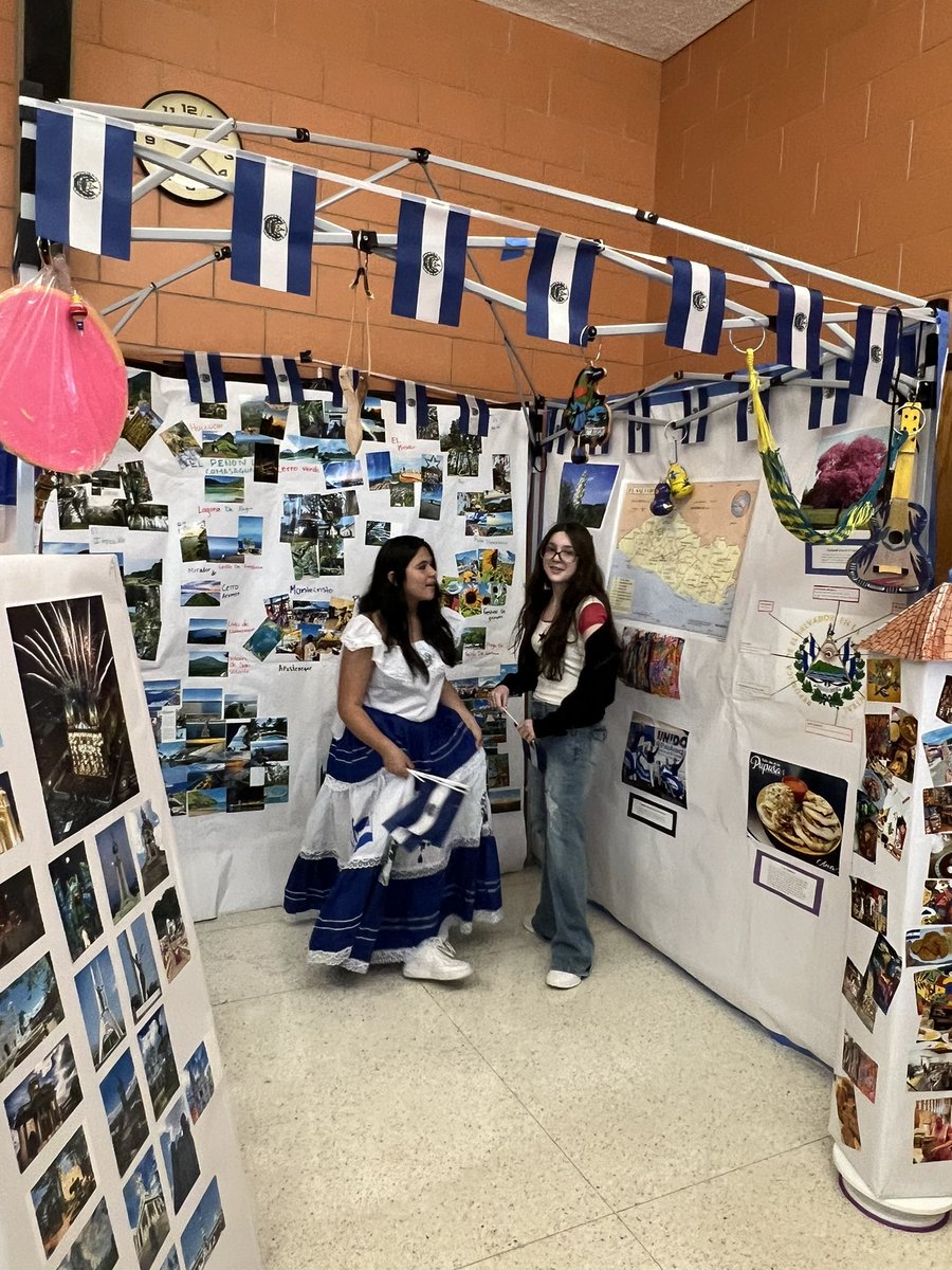 StaceyRizzo1's tweet photo. The Lincoln Lions had an amazing & successful MCIEA & Culture Showcase! I am so impressed with the work and how all grade levels were intergrated in this work! #RPSProud #remembertobeacommunity @RPS_Lincoln @RPS_Super https://t.co/vk3p0ugHK4