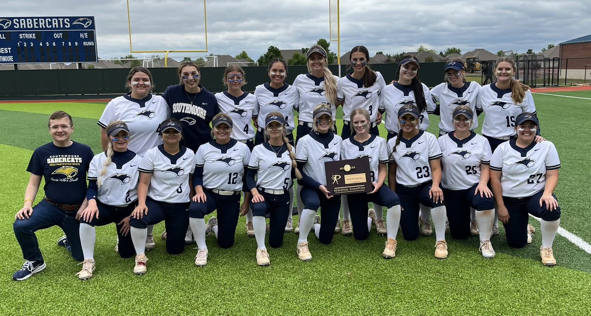 REGIONAL CHAMPS!!  Congratulations <a href="/sabercatsb/">Southmoore Softball</a> for punching their ticket to state on Tuesday at the Hall of Fame!! #sabercatnation