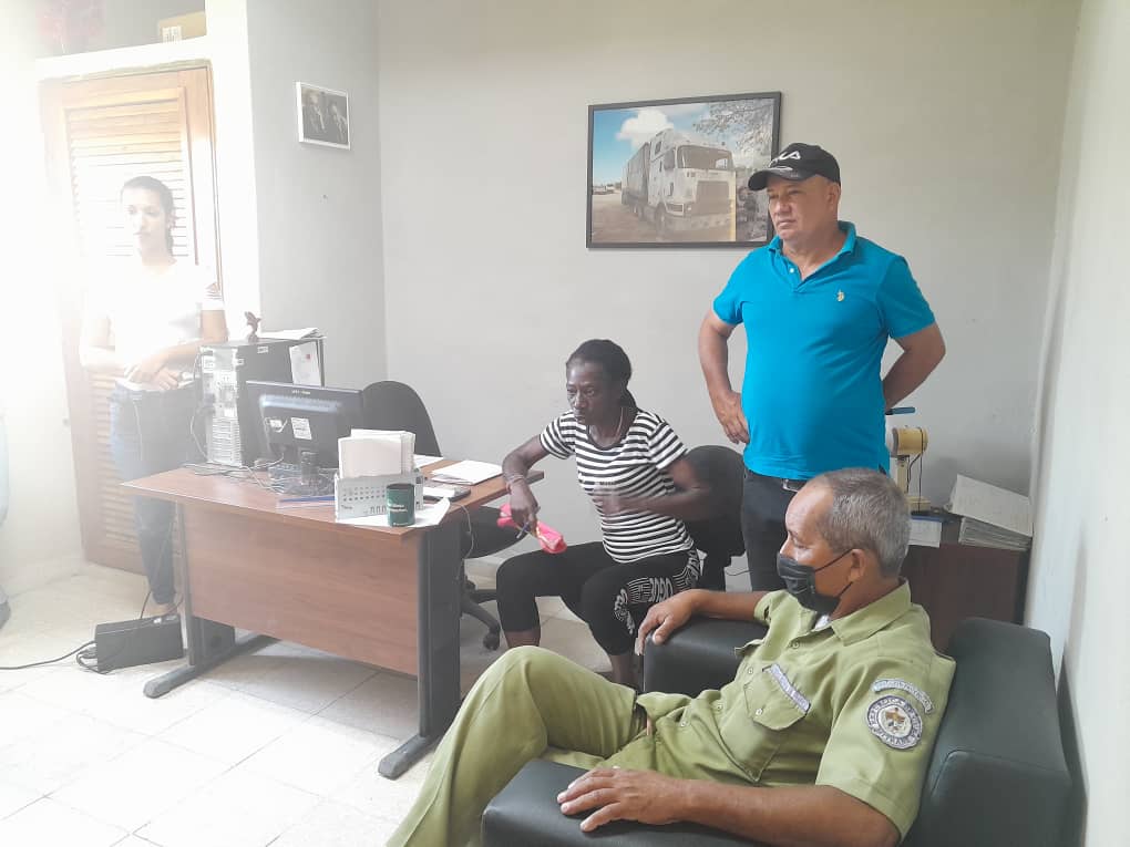 Comenzó Control Integral de la Unidad Estatal de Tráfico de Holguín a nuestra UEB los días 26, 27 y 28 de Abril. Si podemos y vamos por más. #transcontenedoreshlg <a href="/cuba_gea/">GEA - Grupo Empresarial de Transporte Automotor</a> <a href="/MitransCuba/">Ministerio del Transporte de Cuba</a>