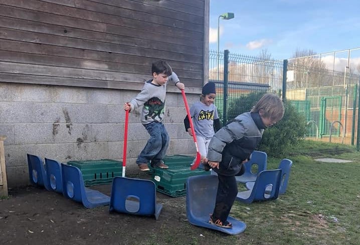 5 Benefits of Outdoor Play:
bit.ly/3HtrLdT
#smartkidzpl #playcycle #outdoorplay #children #afterschoolclub #playwork #playworker #childled #PARSplaywork #childcareincambridge #letthemplay #PARS #play #playscheme #schoolsincambridge #looseparts #loosepartsplay