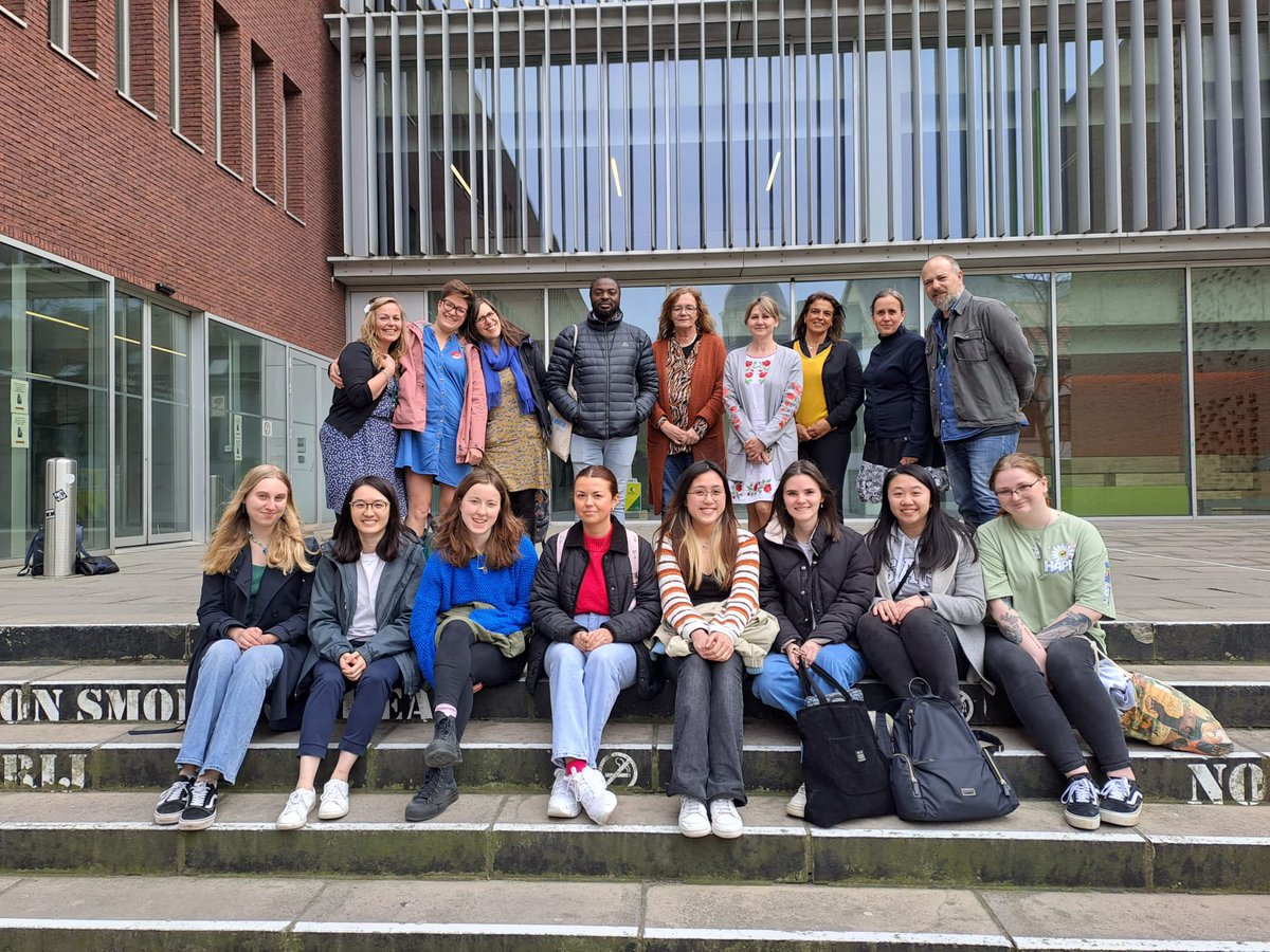 sarah_lou2222's tweet image. A full day of workshops @ArteveldehsGent learning with &amp;amp; from #occupationaltherapists from Belgium, Sth Africa, Prague, Ukraine Portugal. Exploring older peoples free time through co-occupations, contemporary art, addiction, occupational legacy, addiction &amp;amp; times of war 🇺🇦💚