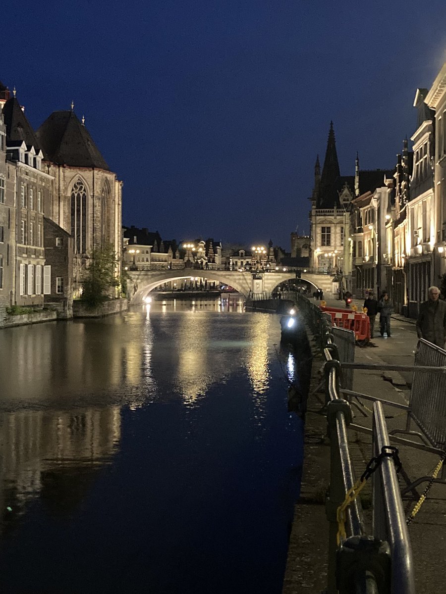 sarah_lou2222's tweet image. A full day of workshops @ArteveldehsGent learning with &amp;amp; from #occupationaltherapists from Belgium, Sth Africa, Prague, Ukraine Portugal. Exploring older peoples free time through co-occupations, contemporary art, addiction, occupational legacy, addiction &amp;amp; times of war 🇺🇦💚