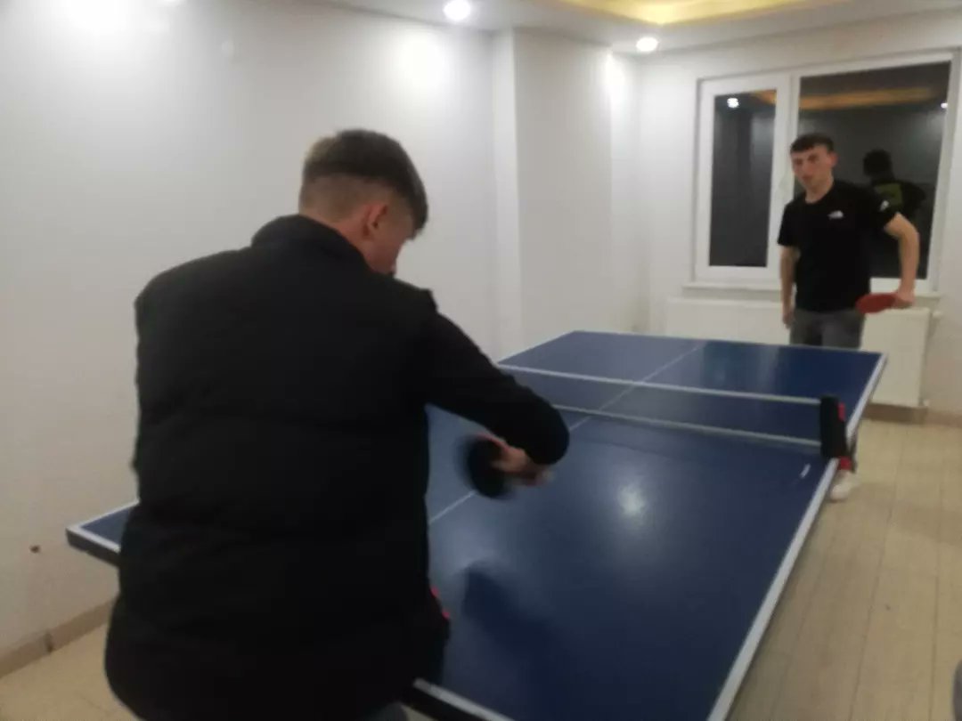 Dostluk maçı sonrası gençlerle vakfımız da hasbihal ettik. Masa Tenisi oynadık. Her daim yanımızda olan gençlerimize teşekkür ederiz.
<a href="/tugvaTR/">TürkiyeGençlikVakfı</a>
<a href="/ibrahim_besinci/">İbrahim Beşinci</a>
<a href="/tugvasamsun/">TÜGVA Samsun</a>