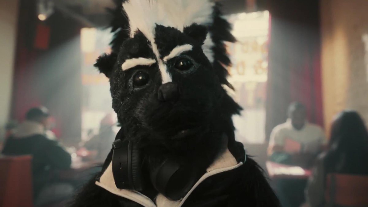 linkysplinx's tweet photo. Ok I admit it … I have a crush on the @firstdirect Skunk. 🦨 ❤️ 
He’s the coolest skunk in town and his little teeth are the cutest! https://t.co/3lNCs4XyFp