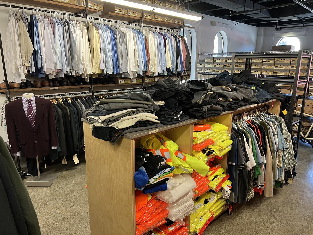 Visited <a href="/WorkingGear/">WorkingGear</a> today—an innovative #Vancouver not-for-profit supporting people re-entering the workforce with attire for construction or office work. Many orgs would do well to support their mission &amp; support them thru a donation.