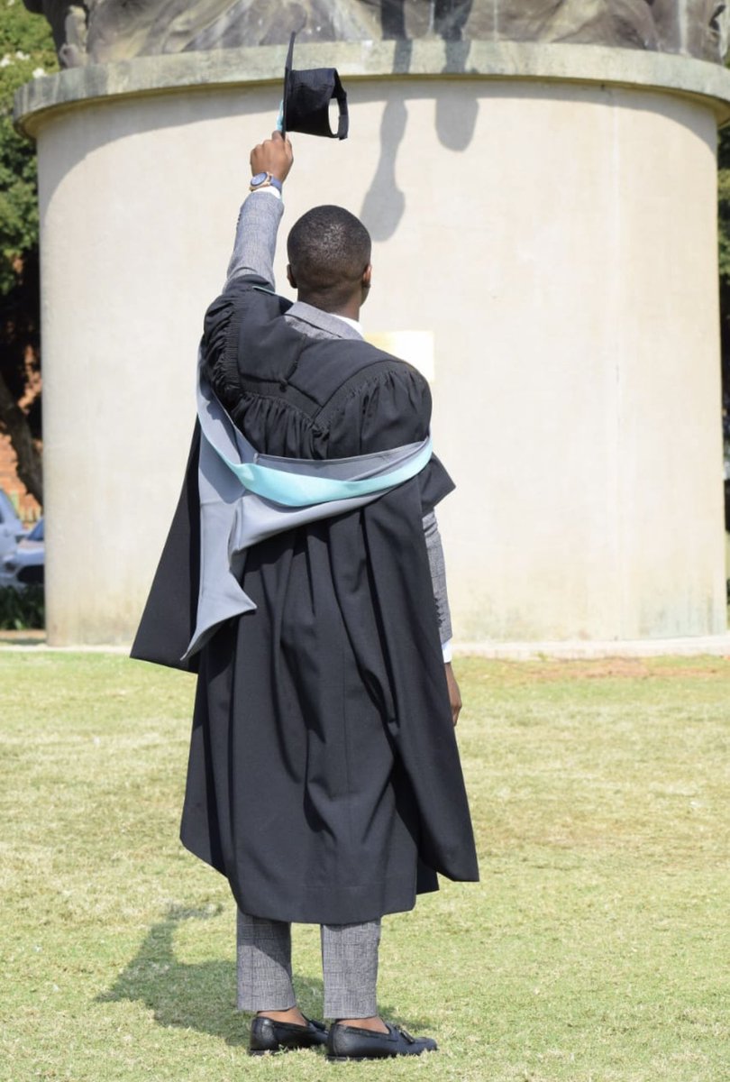 glen_matlala's tweet image. BEng Mining Engineering obtained ✅
Best student in Mining Engineering for 4 years in a row✅
Top Rock Engineering student✅
Record time✅

It’s been a blissful 4 years at Tuks and it could only be God🙏