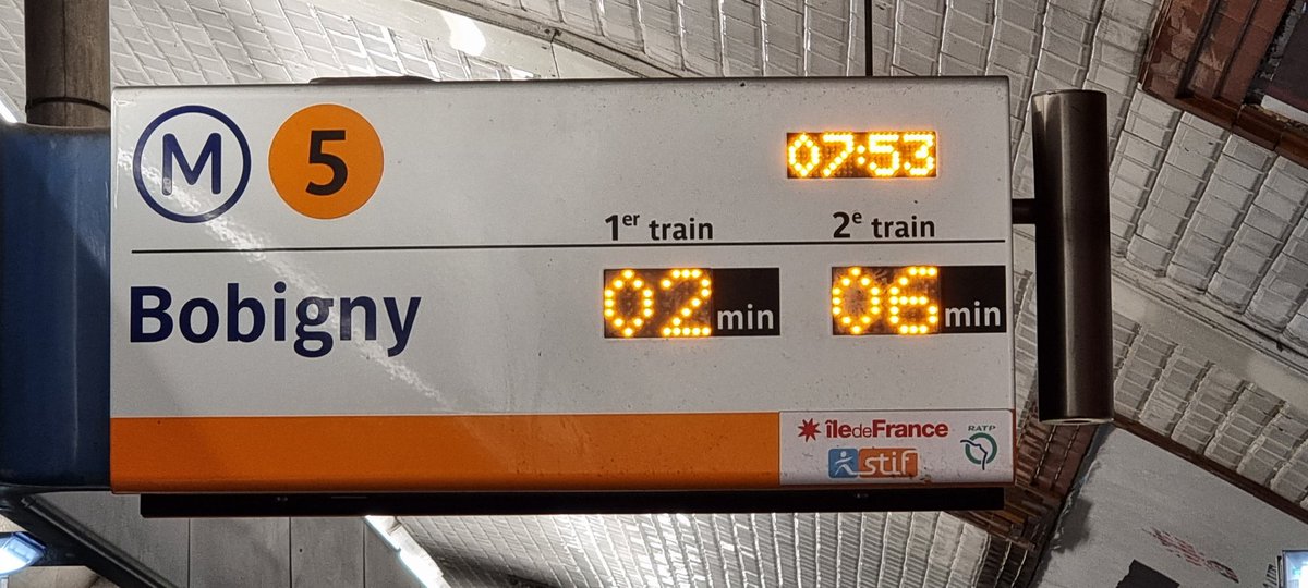 TchangL's tweet photo. @Ligne5_RATP https://t.co/zDTtfvBXET