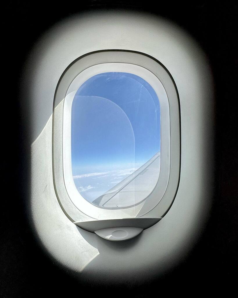 writeramesh's tweet photo. #worktrip . Hello #mumbai . #shotoniphone @vistara https://t.co/P0UZucAerI https://t.co/bYwGszvrql