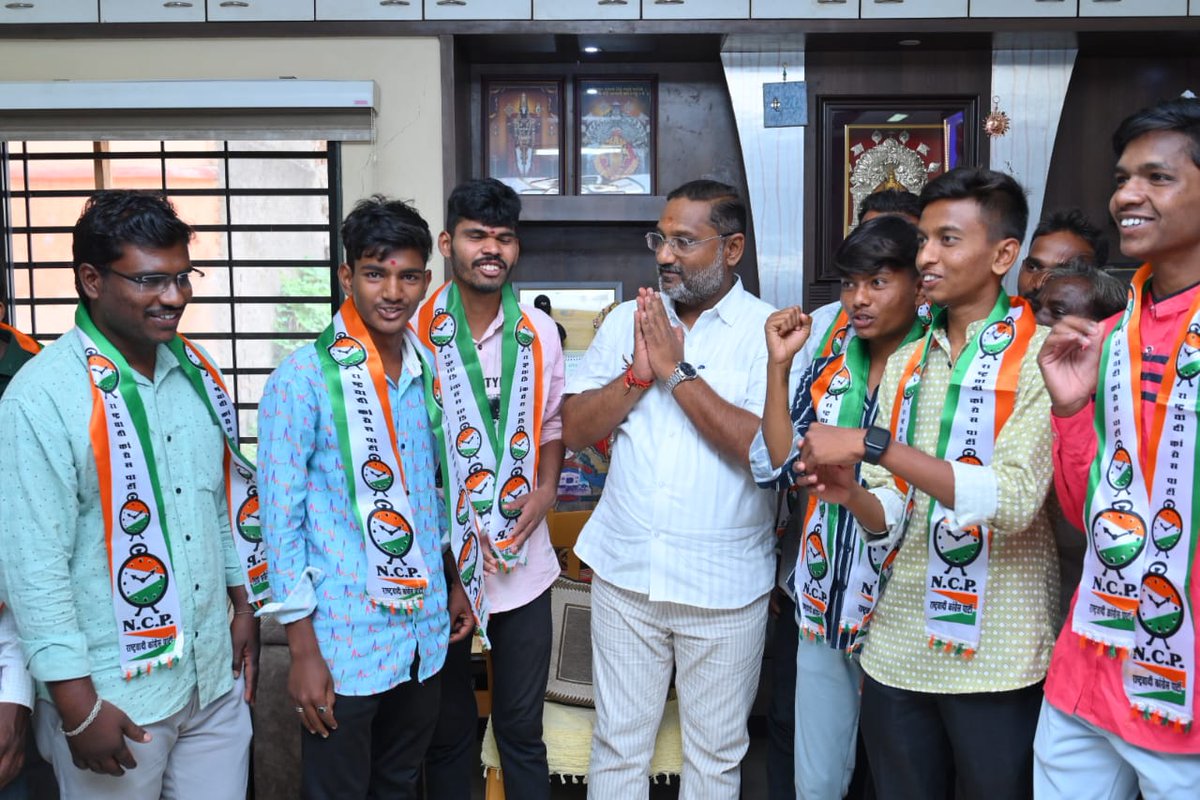 uttam_patil1's tweet image. मानकापूर येथील ग्रामपंचायत सदस्य संदीप बन्ने यांच्या नेतृत्वाखाली साम्राज्य युवा मंचच्या सर्व पदाधिकाऱ्यांनी राष्ट्रवादी काँग्रेस पार्टी मध्ये प्रवेश केला.
#ncp #ncpspeaks #nipani #uttampatilnipani
#uttampatil #karnataka #ncpkarnataka #assemblyelection2023
#karnatakaelections2023
